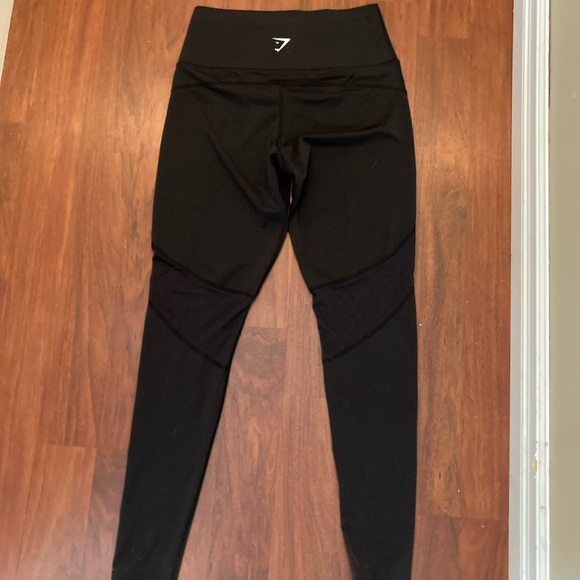 Gymshark black high waisted leggings mesh cutout - Picture 6 of 7
